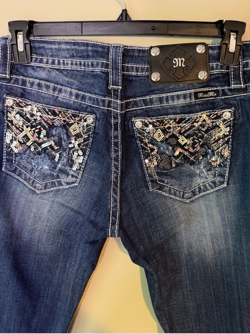 Gorgeous Y2K Miss Me Signature Cropped Jeans Embellished Pockets 17-1/2” Inseam